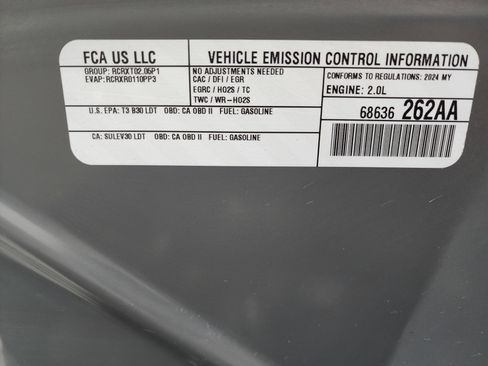 Used 2024 Jeep Compass Latitude image 18