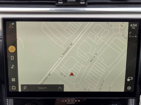 Used 2024 Jaguar F-PACE R-Dynamic S image 10