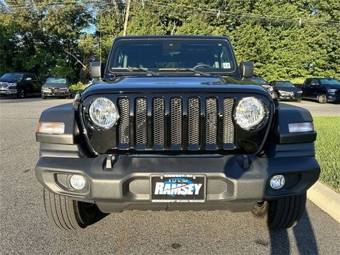 Certified 2022 Jeep Wrangler Unlimited Sport image 3