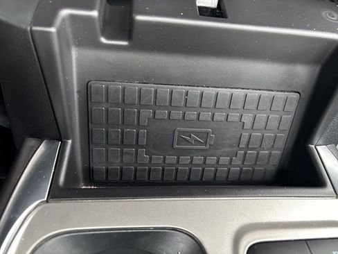 Used 2022 Ford Explorer Limited image 28