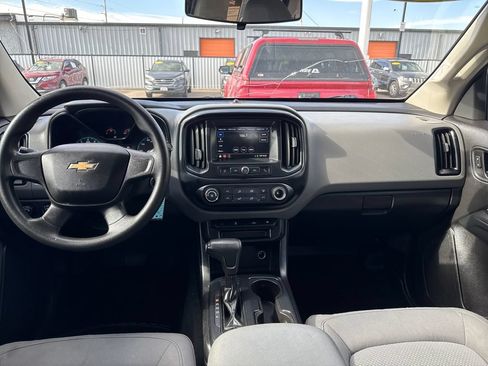 Used 2019 Chevrolet Colorado W/T AWD/4WD image 12
