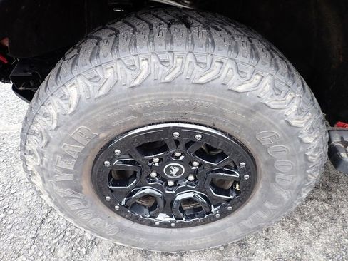 Used 2024 Ford Bronco Wildtrak image 9