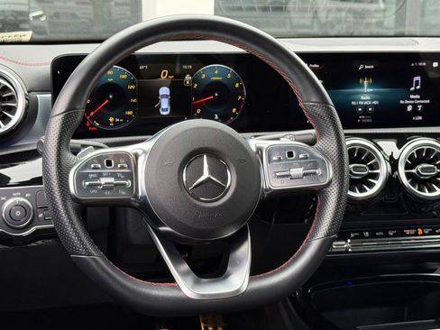 Used 2023 Mercedes-Benz CLA 250 image 41