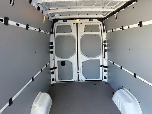Used 2026 Mercedes-Benz Sprinter 2500 image 20