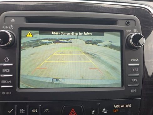 Used 2017 Buick Enclave Premium image 33