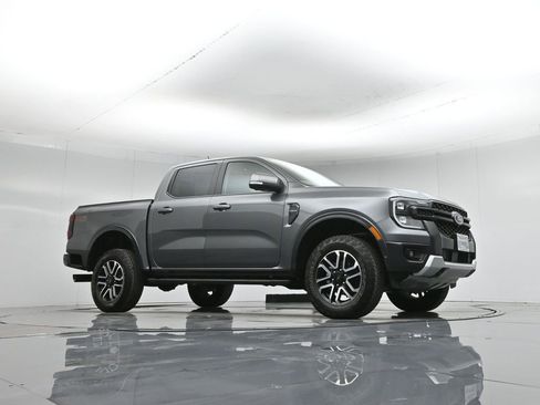 Certified 2024 Ford Ranger Lariat w/ FX4 Off-Road Package image 4