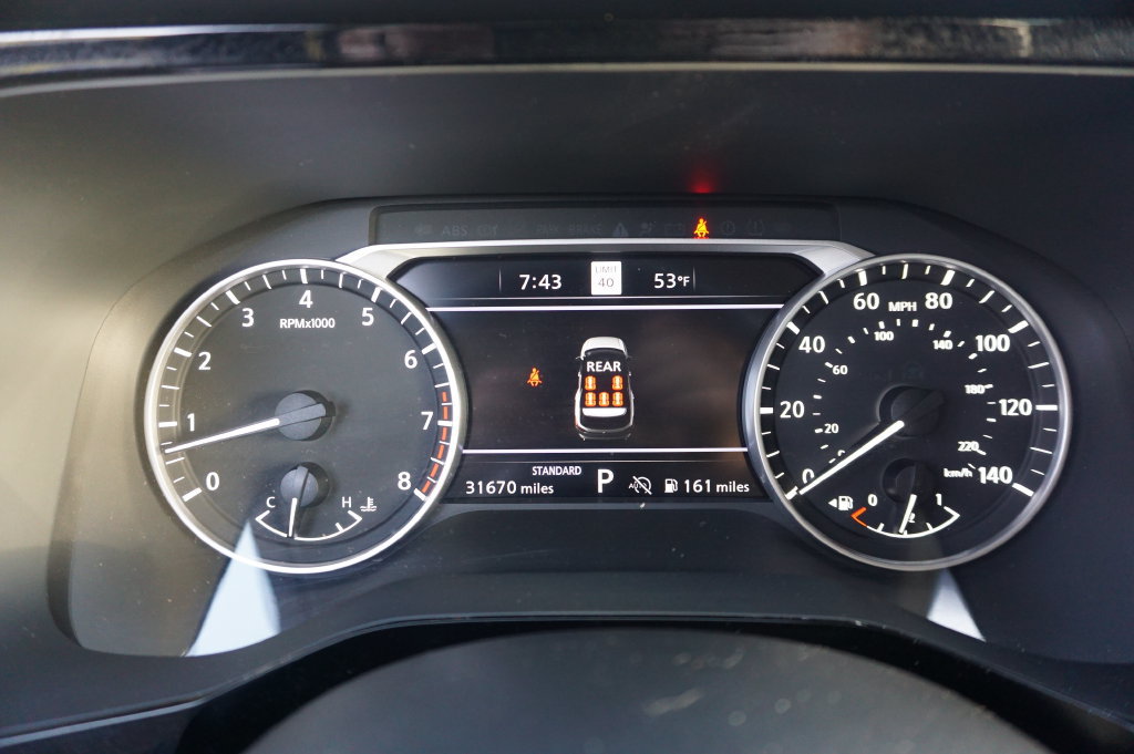 Used 2024 Nissan Pathfinder SL w/ SL Premium Package FWD image 7