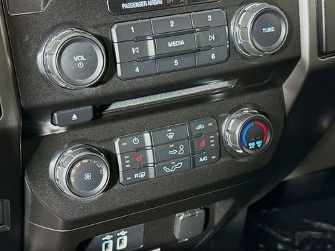 Used 2017 Ford F150 XLT w/ Equipment Group 302A Luxury AWD/4WD image 17