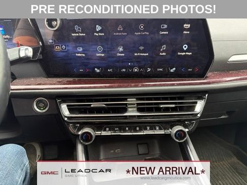Used 2025 Chevrolet Traverse Z71 w/ LPO, Floor Liner Package AWD/4WD image 28