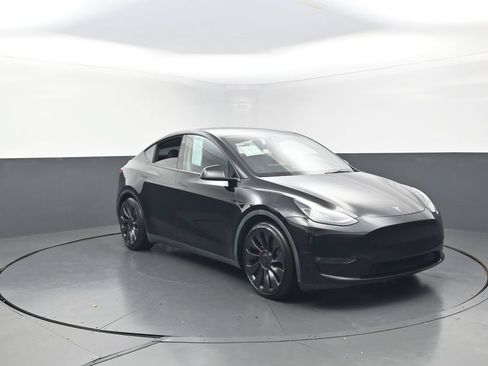 Used 2023 Tesla Model Y Performance AWD/4WD image 5