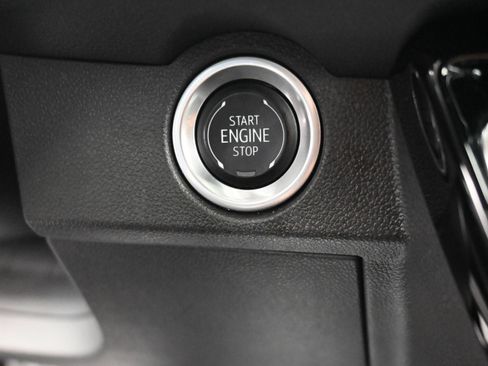 Certified 2024 Chevrolet Traverse Z71 AWD/4WD image 18