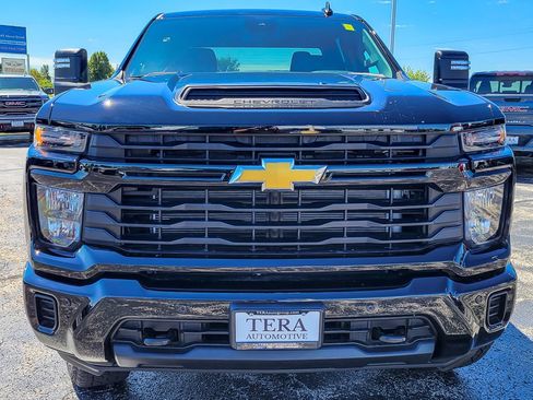New 2026 Chevrolet Silverado 2500 Custom w/ Custom Value Package AWD/4WD image 4