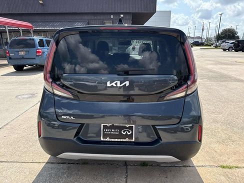Used 2024 Kia Soul LX w/ Option Group 015 FWD image 5