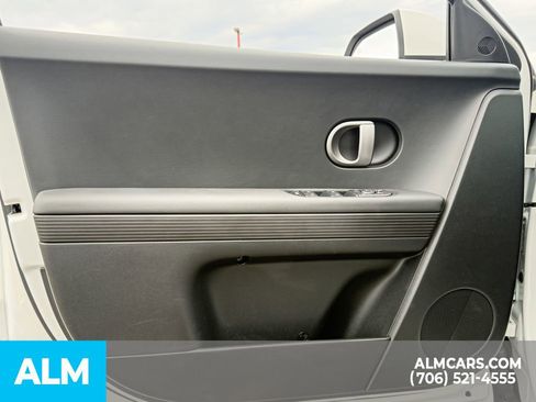 Used 2025 Hyundai Ioniq 5 SE RWD image 10