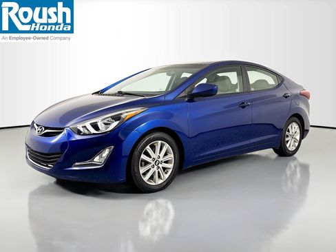 Used 2015 Hyundai Elantra SE w/ Option Group 02 FWD image 1