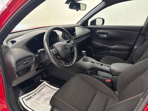 Used 2023 Honda HR-V Sport image 11
