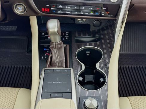 Used 2020 Lexus RX 350 AWD w/ Luxury Package image 38