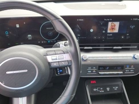 Used 2024 Hyundai Kona SEL FWD image 15