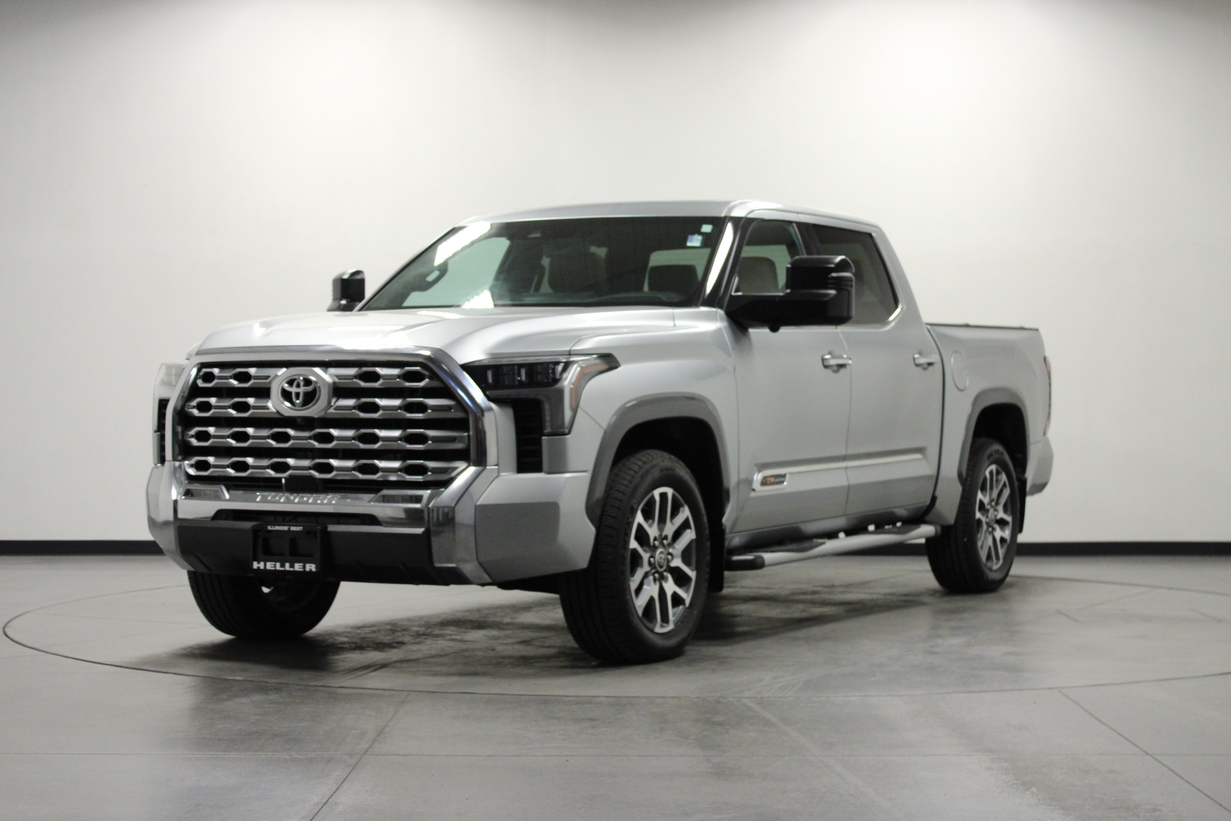 Used 2022 Toyota Tundra 1794 Edition AWD/4WD image 8