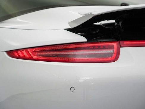 Used 2015 Porsche 911 Targa 4 AWD/4WD image 25