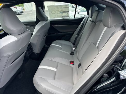 Used 2026 Toyota Camry SE FWD image 16