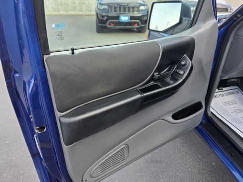 Used 2011 Ford Ranger XLT image 11