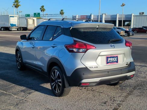 Used 2020 Nissan Kicks SR image 8