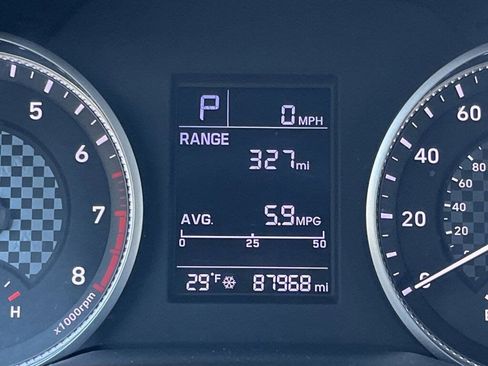 Used 2019 Hyundai Elantra SE image 10