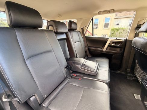 Used 2021 Toyota 4Runner Limited AWD/4WD image 21