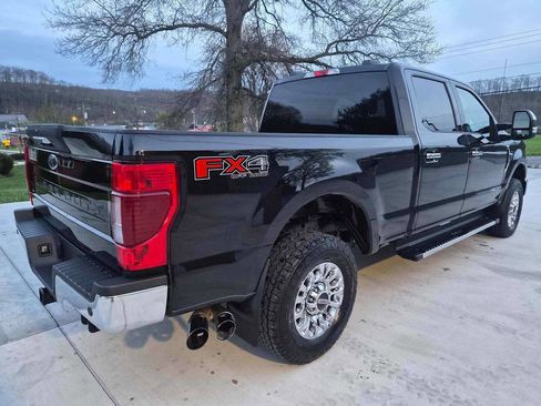 Used 2020 Ford F250 XLT w/ XLT Premium Package image 4