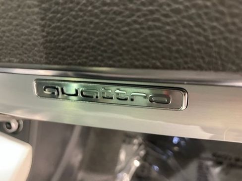 Used 2018 Audi SQ5 Premium Plus AWD/4WD image 55