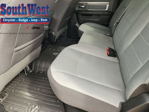 Used 2023 RAM 1500 Classic SLT w/ Electronics Group image 29