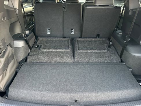 Certified 2023 Volkswagen Tiguan SE R-Line image 16