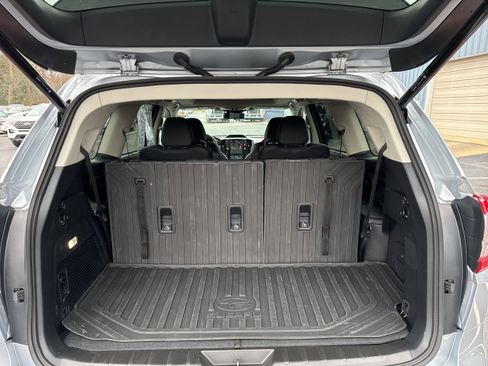 Used 2025 Subaru Ascent Bronze Edition image 17