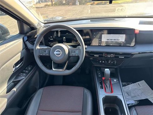 New 2026 Nissan Kicks SR image 17