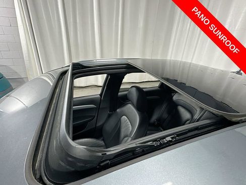 Used 2017 Audi Q3 2.0T Premium Plus w/ Premium Plus Package AWD/4WD image 23