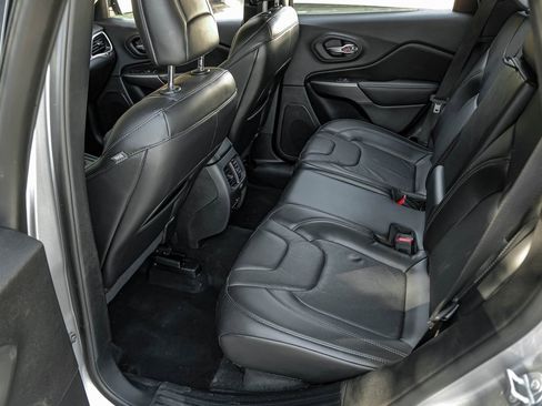 Used 2020 Jeep Cherokee Limited image 51