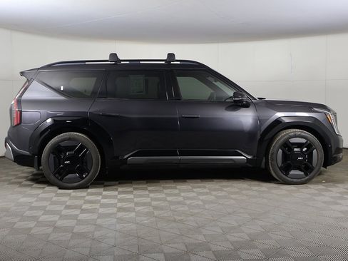 Used 2024 Kia EV9 GT-Line image 21