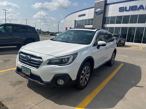 Used 2019 Subaru Outback 2.5i Touring w/ Protection Package #1 AWD/4WD image 8