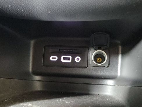 Used 2022 Chevrolet Equinox LT FWD image 21
