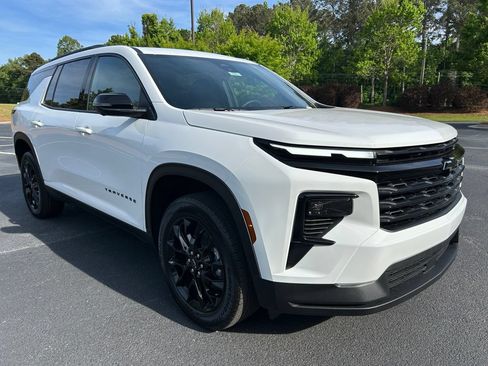 New 2026 Chevrolet Traverse LT w/ Midnight/Sport Edition FWD image 18