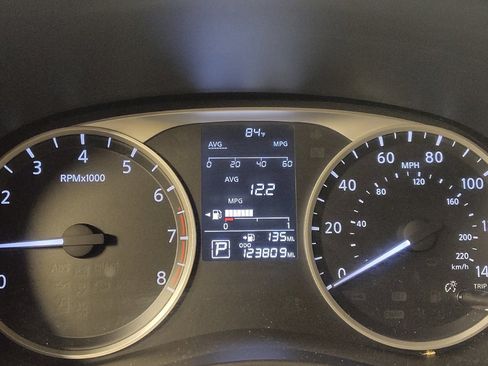 Used 2019 Nissan Kicks S FWD image 23