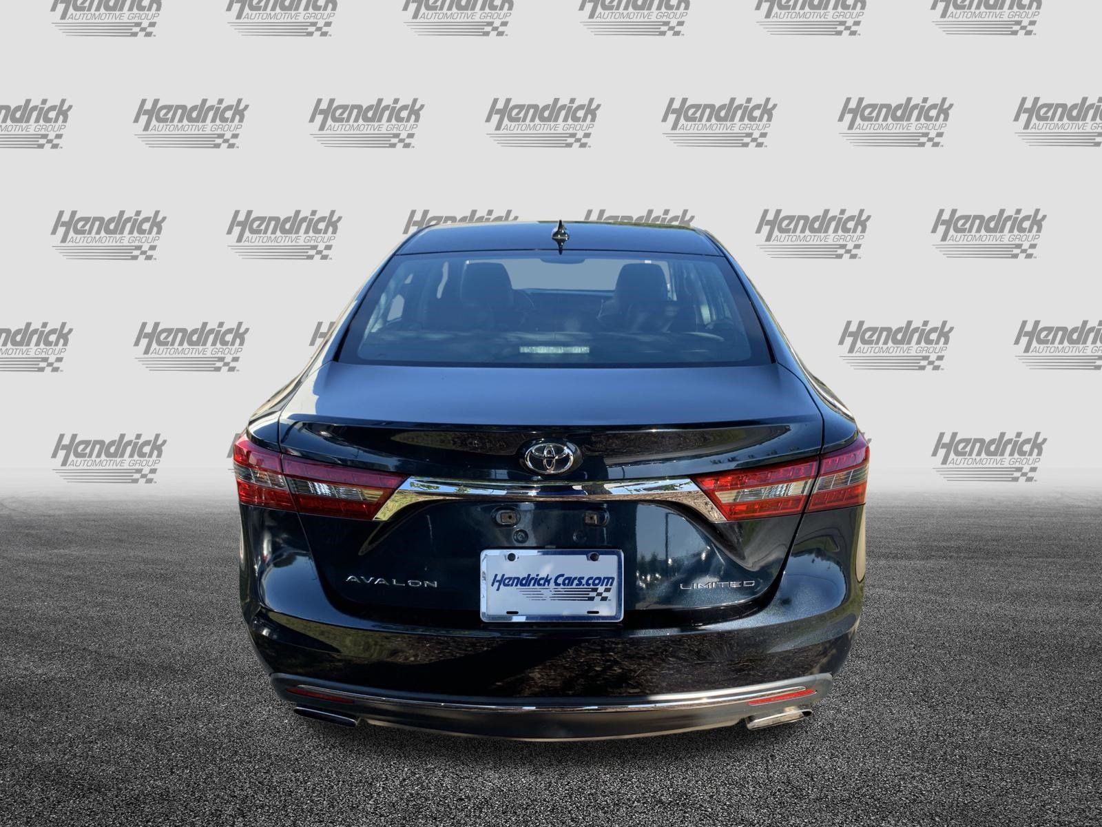 Used 2016 Toyota Avalon Limited w/ Toyota Safety Sense Package FWD image 9