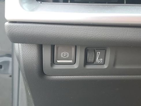 Certified 2024 Cadillac XT4 Sport AWD/4WD image 13