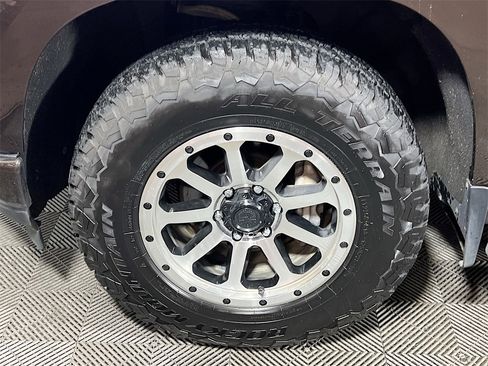 Used 2019 Chevrolet Silverado 1500 High Country image 28