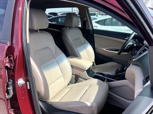 Used 2017 Hyundai Tucson Limited image 10