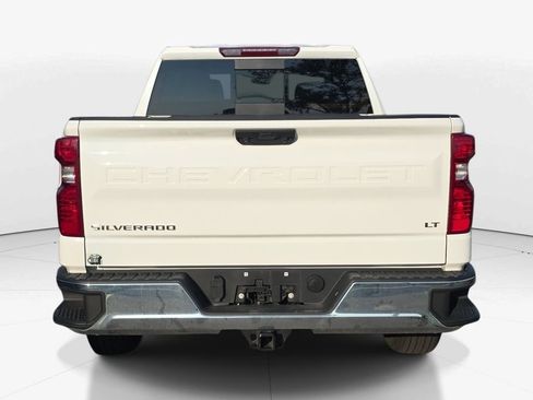 Used 2023 Chevrolet Silverado 1500 LT w/ Convenience Package II AWD/4WD image 5