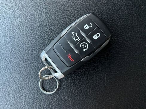 Used 2023 RAM 3500 Laramie image 34