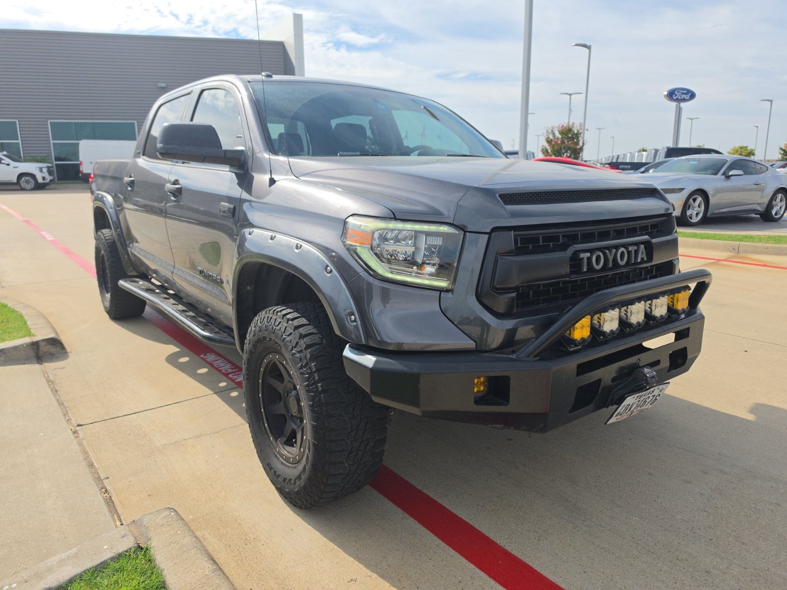 Used 2016 Toyota Tundra SR5 w/ SR5 Upgrade Package AWD/4WD 360° Tour