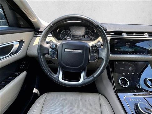 Used 2018 Land Rover Range Rover Velar S AWD/4WD image 7